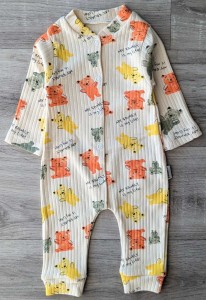 Человечек Pamira «My family” бежевый, унисекс 3-6-9 месяцев