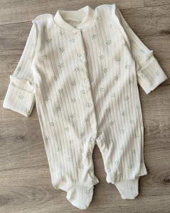 Чоловічок "листочки" молочний, унісекс 0-3 місяців