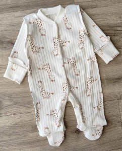 Чоловічок "Жираф" молочний, унісекс 0-3 місяців