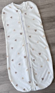 Кокон «Серця» білий, дівчинка 0-3 місяців