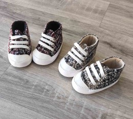 Пинетки Tiasis «Рисунок» одним цветом, унисекс 6-12 месяцев